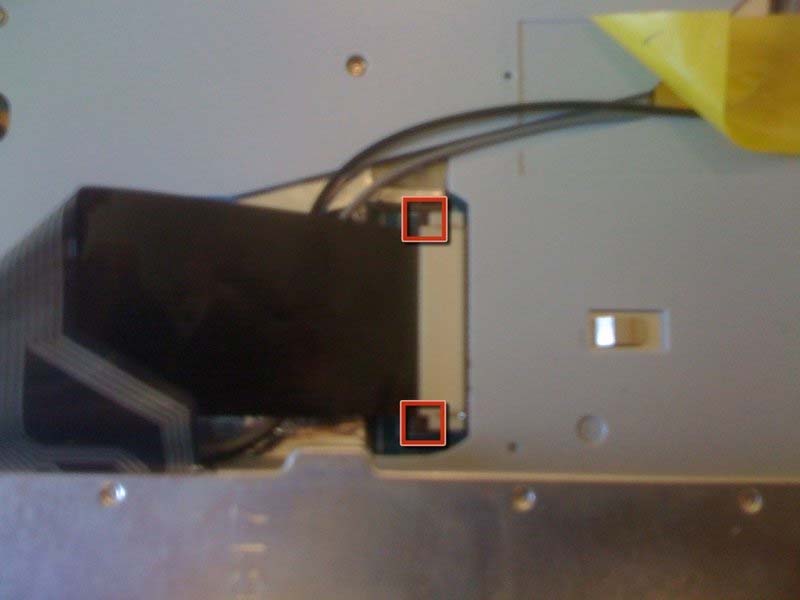 huong-dan-cach-thay-ban-phim-laptop-sony-vaio-vgn-fs640-h13