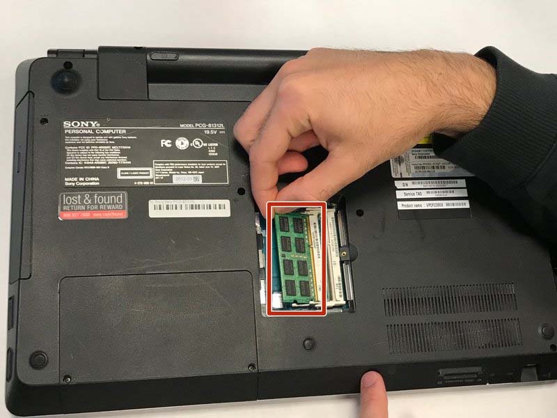 huong-dan-cach-thay-ram-cho-sony-vaio-vpcf2390x-h4