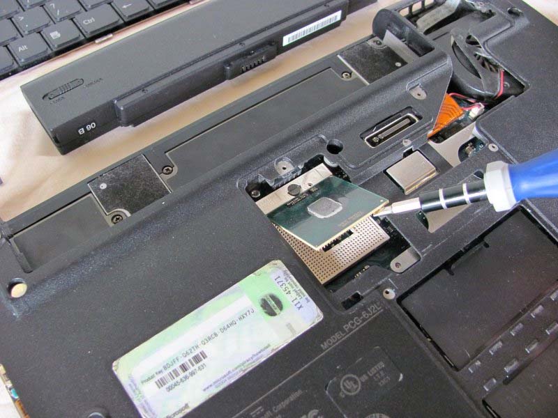 huong-dan-thao-roi-laptop-sony-vaio-vgn-sz120p-h8