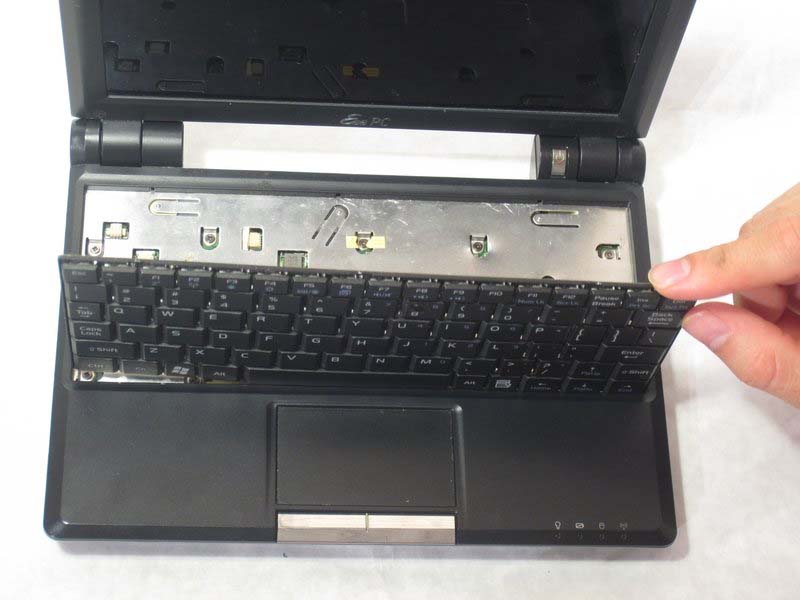huong-dan-thay-ban-di-chuot-trackpad-tren-asus-eee-pc-900hd-h6