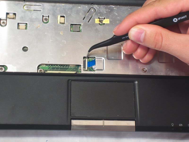 huong-dan-thay-ban-di-chuot-trackpad-tren-asus-eee-pc-900hd-h8