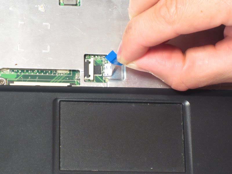 huong-dan-thay-ban-di-chuot-trackpad-tren-asus-eee-pc-900hd-h9