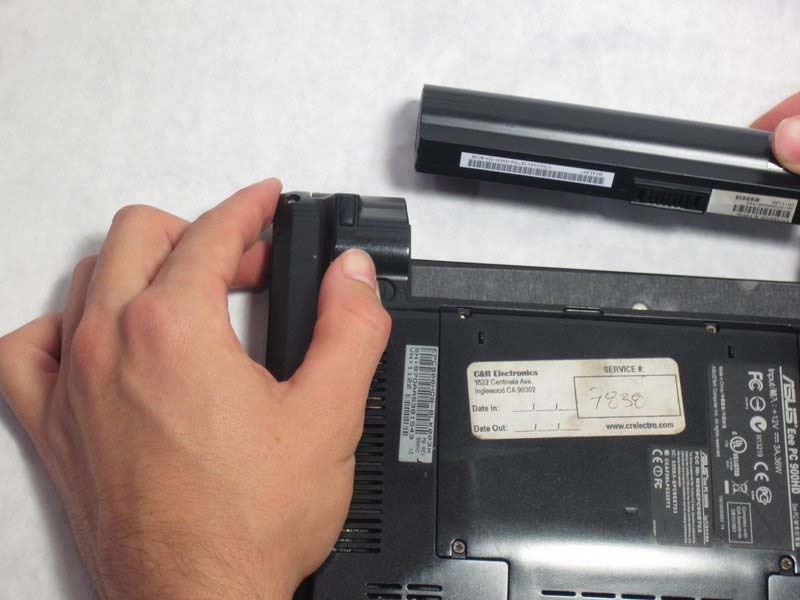 huong-dan-thay-ban-di-chuot-trackpad-tren-asus-eee-pc-900hd