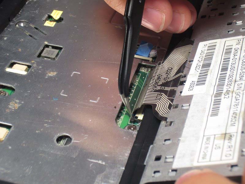 huong-dan-thay-ban-phim-asus-eee-pc-900hd-h3