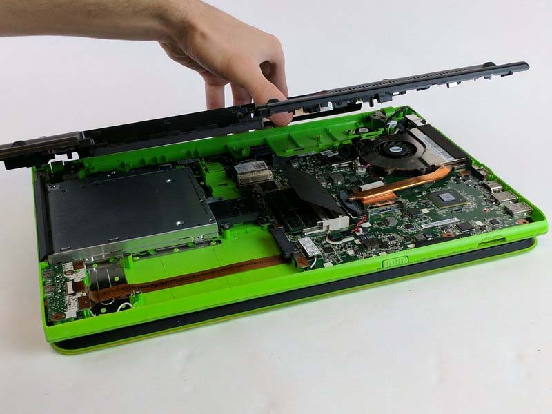 huong-dan-thay-man-hinh-lcd-laptop-sony-vaio-vpccb290x-h5