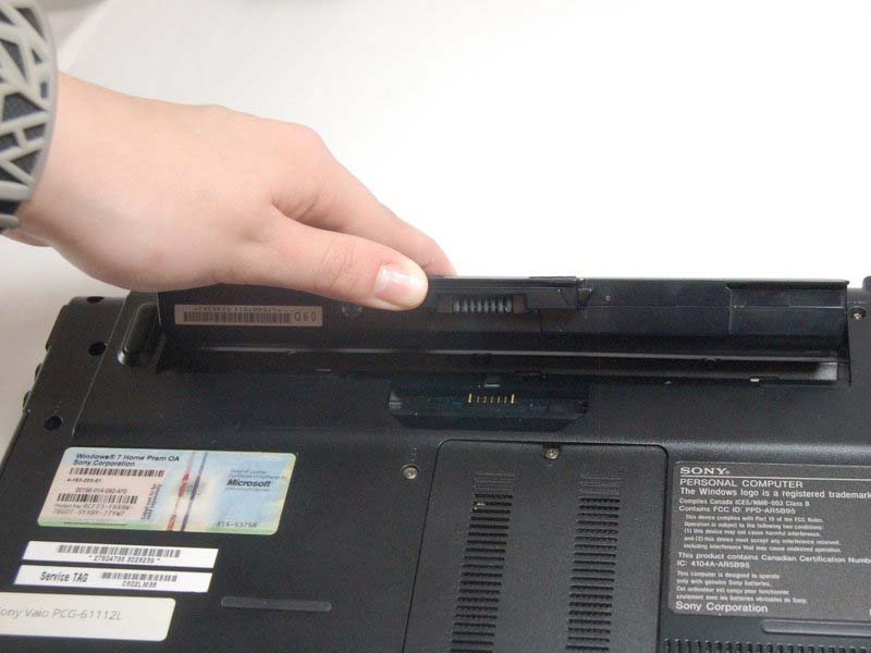 huong-dan-thay-ram-sony-vaio-vpccw17fx-h3