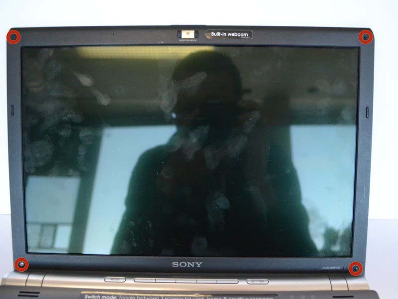 meo-thay-man-hinh-laptop-sony-vaio-vgn-sr140e-tai-nha-h4