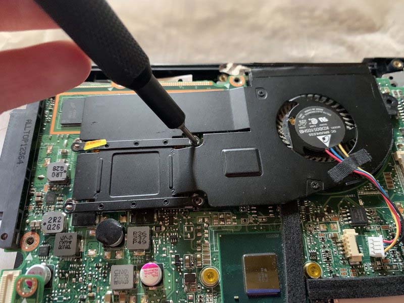 quy-trinh-thay-bo-mach-in-pcb-laptop-asus-vivobook-s200e-rhi3t73-h7