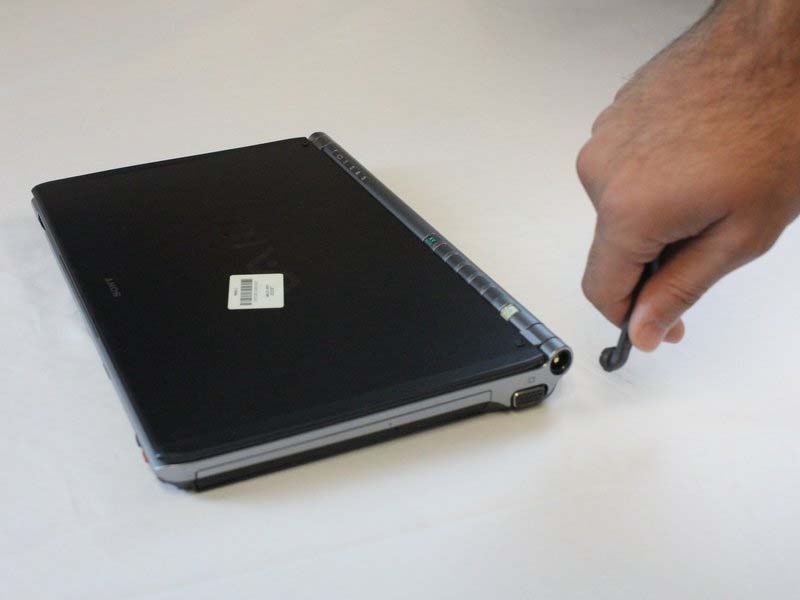 quy-trinh-thay-o-djia-quang-tren-sony-vaio-pcg-4g1l-h5