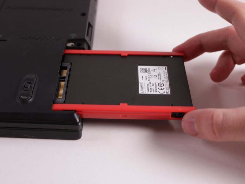 cach-thay-o-cung-hdd-cho-lenovo-thinkpad-t420s-h4